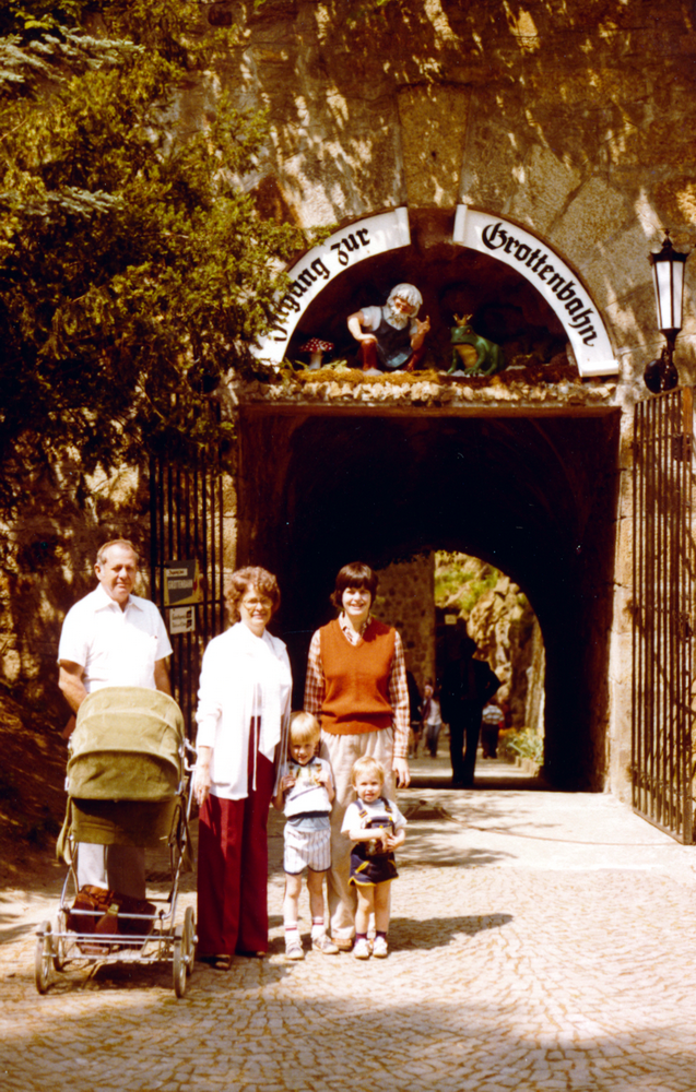 Entrance to the Grottenbahn