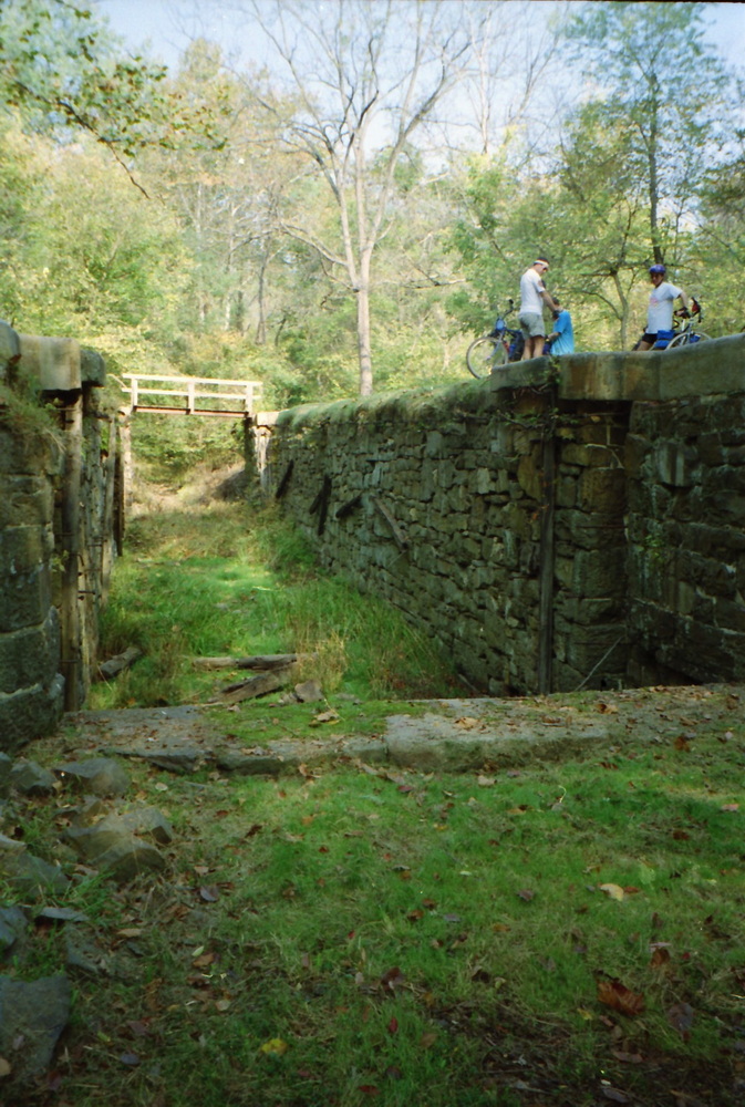 An empty lock.